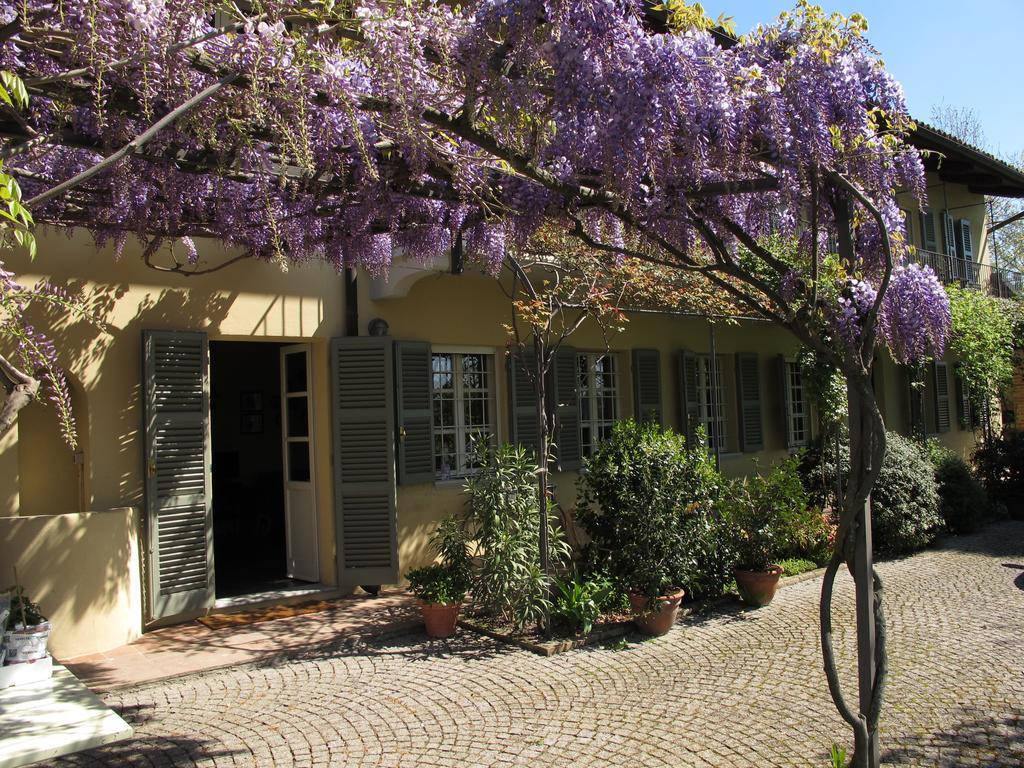 Sotto La Luna Bruna B&B Cocconato Luaran gambar
