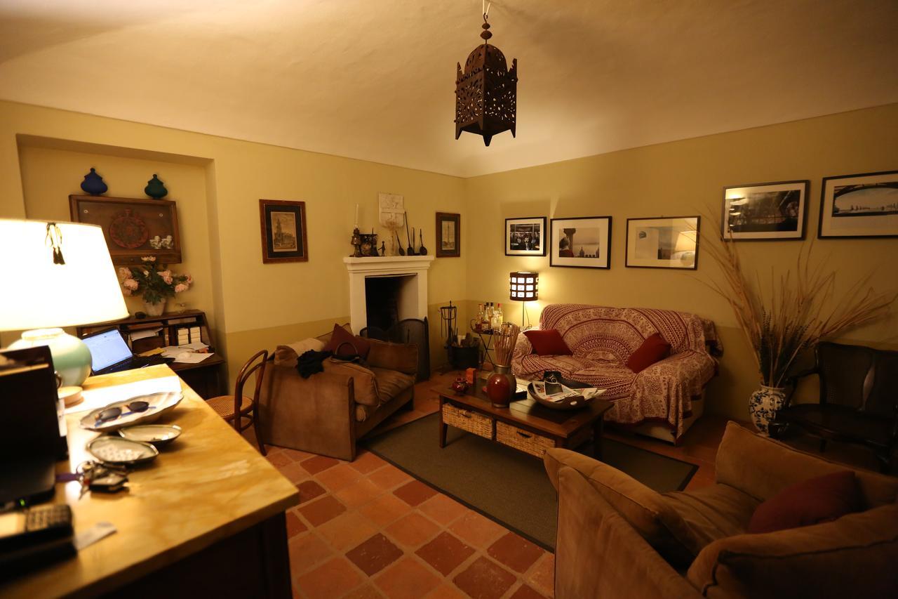 Sotto La Luna Bruna B&B Cocconato Luaran gambar